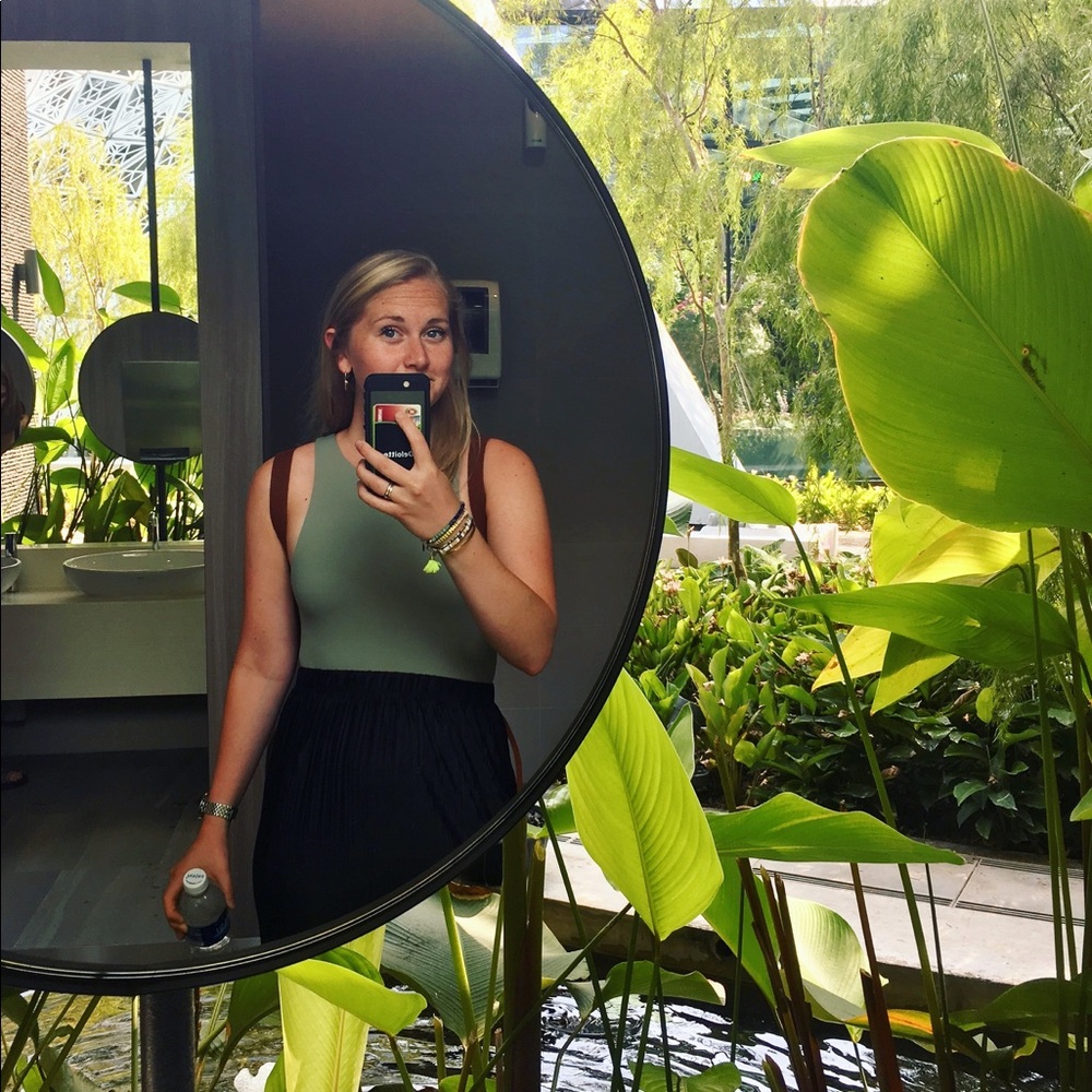 Meet your Posher, Lauren